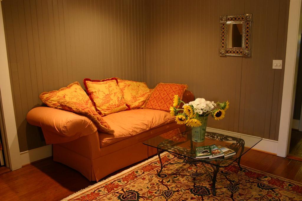 Cameron House Inn แมนทีโอ ภายนอก รูปภาพ