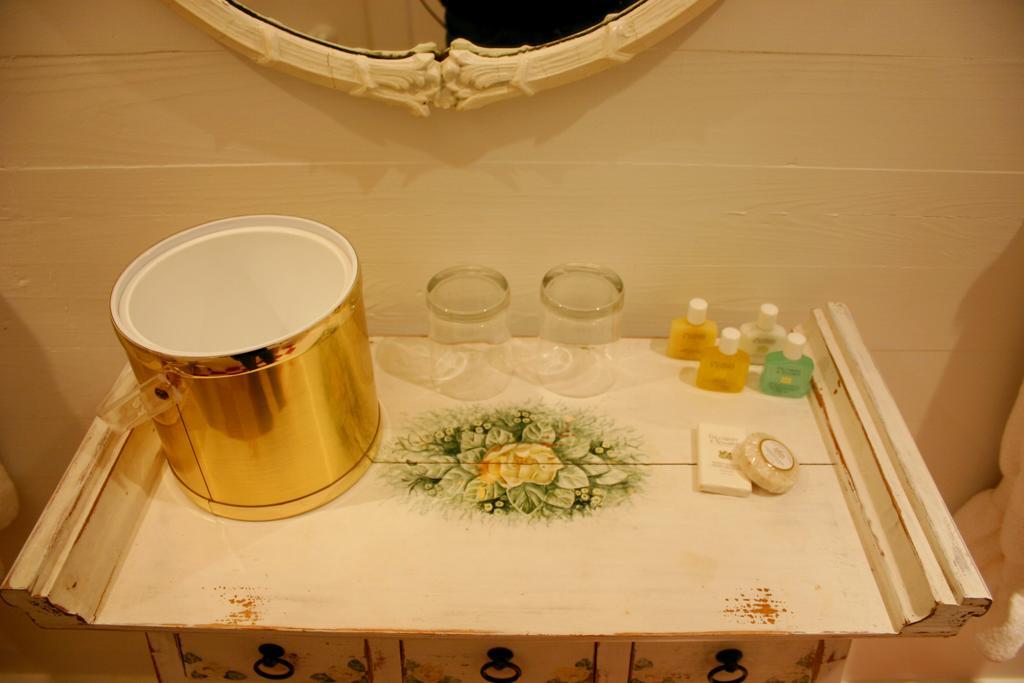 Cameron House Inn แมนทีโอ ภายนอก รูปภาพ