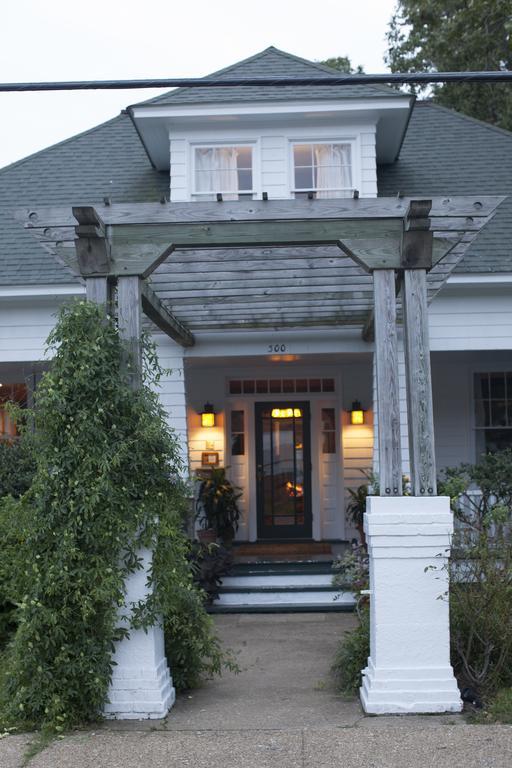 Cameron House Inn แมนทีโอ ภายนอก รูปภาพ