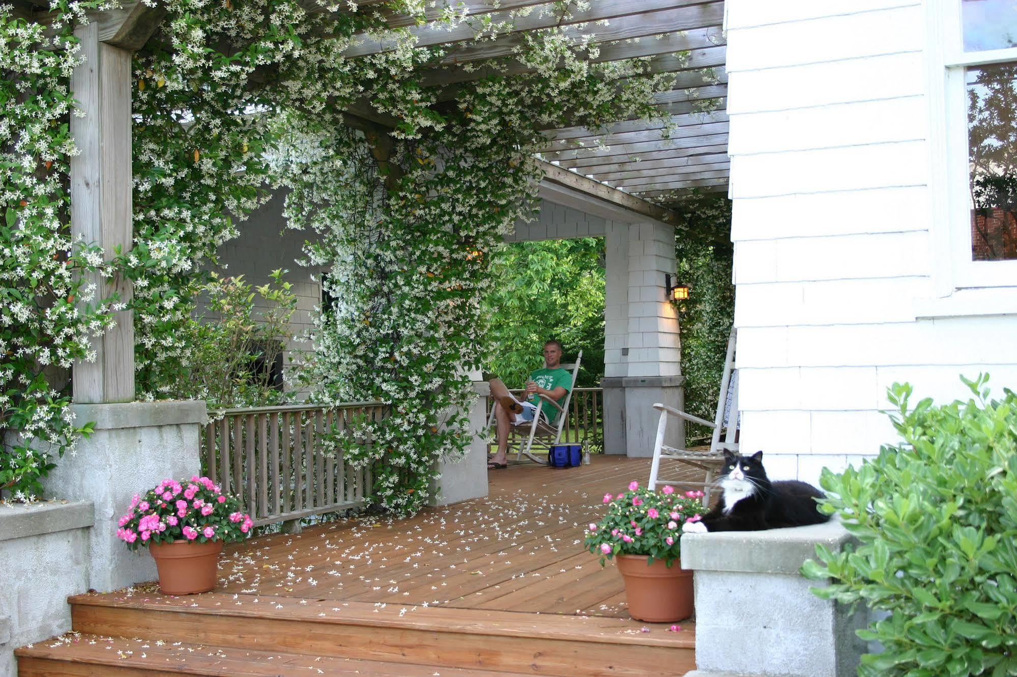 Cameron House Inn แมนทีโอ ภายนอก รูปภาพ